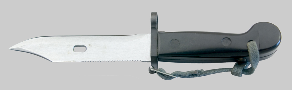 Image of East German Modell 59/2 (AKM Type I Transitional) bayonet.