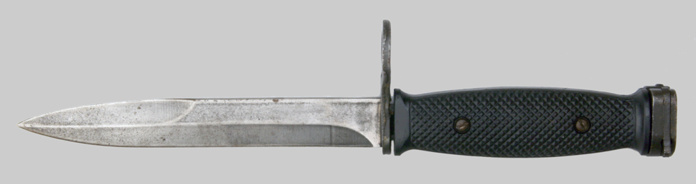 Image of West German Colt M7 bayonet.