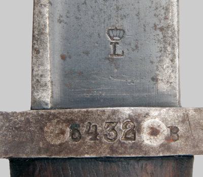 Image of Dutch M1895 No. 3 & No. 4 carbine bayonet