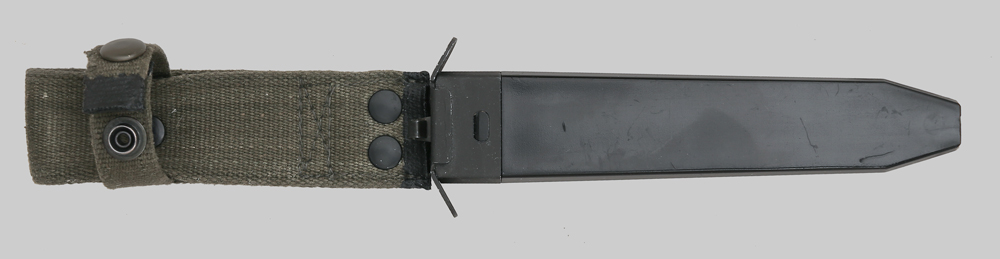 Image of the Swedish m1965 bayonet produced by Carl Eickhorn.